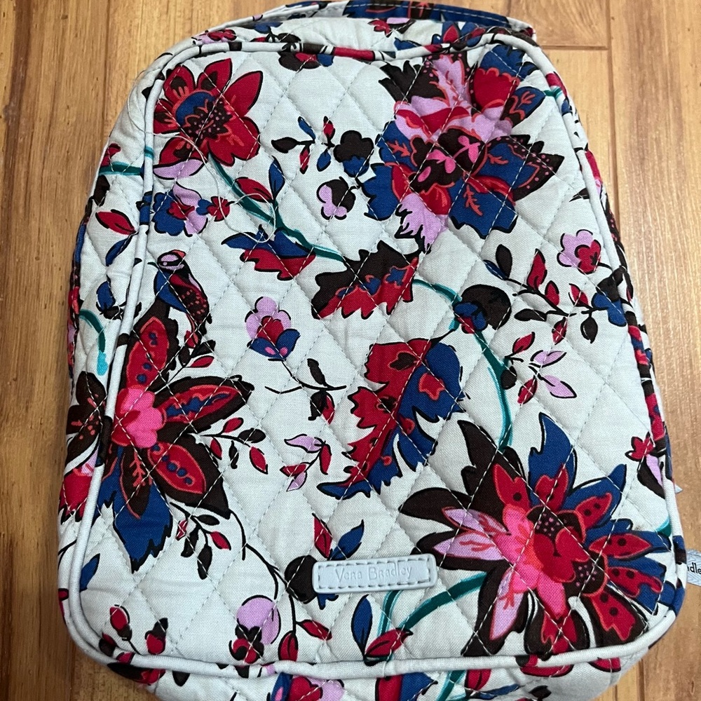 Vera Bradley lunch bag Vineyard Floral pattern